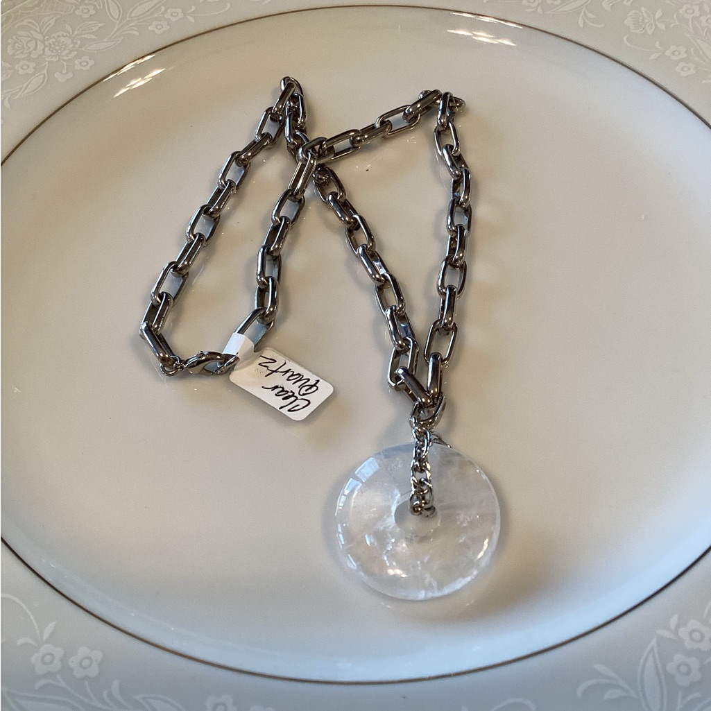 Quartz Donut Necklace 26$